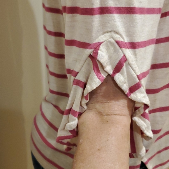 Chicos top with flutter sleeves - Picture 2 of 3